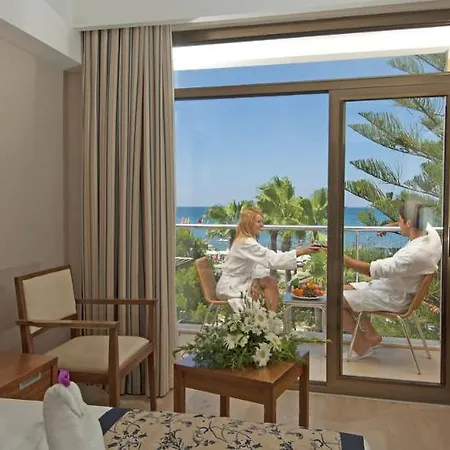Trendy Adults Only Hotel Side
