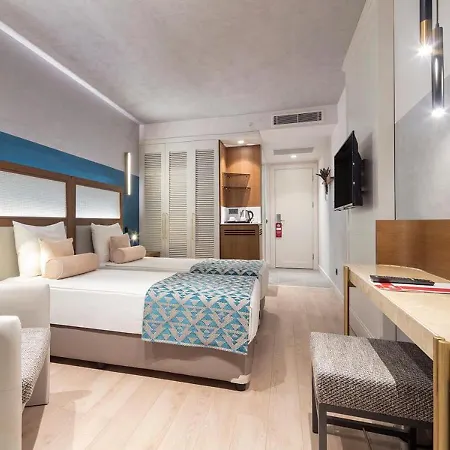 Trendy Adults Only 4* Side