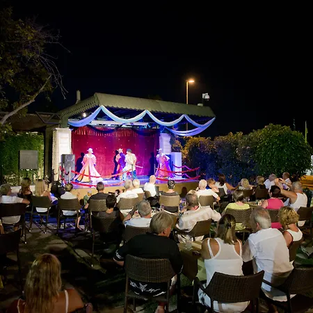 Trendy Adults Only מלון 4*